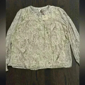 NWT women’s blouse gold design size XL